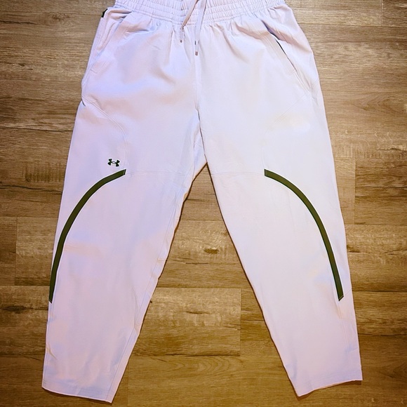 NWT Women’s Under Armour Unstoppable Ankle Pant - Picture 2 of 7